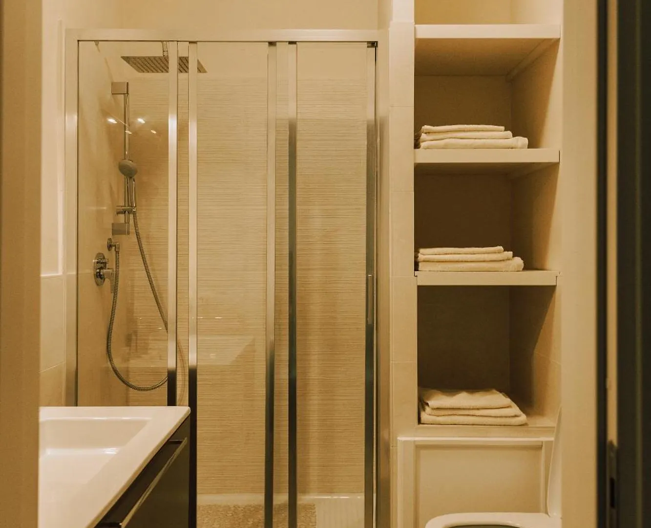Modern Apartments In The Heart Of Florence 0*,
