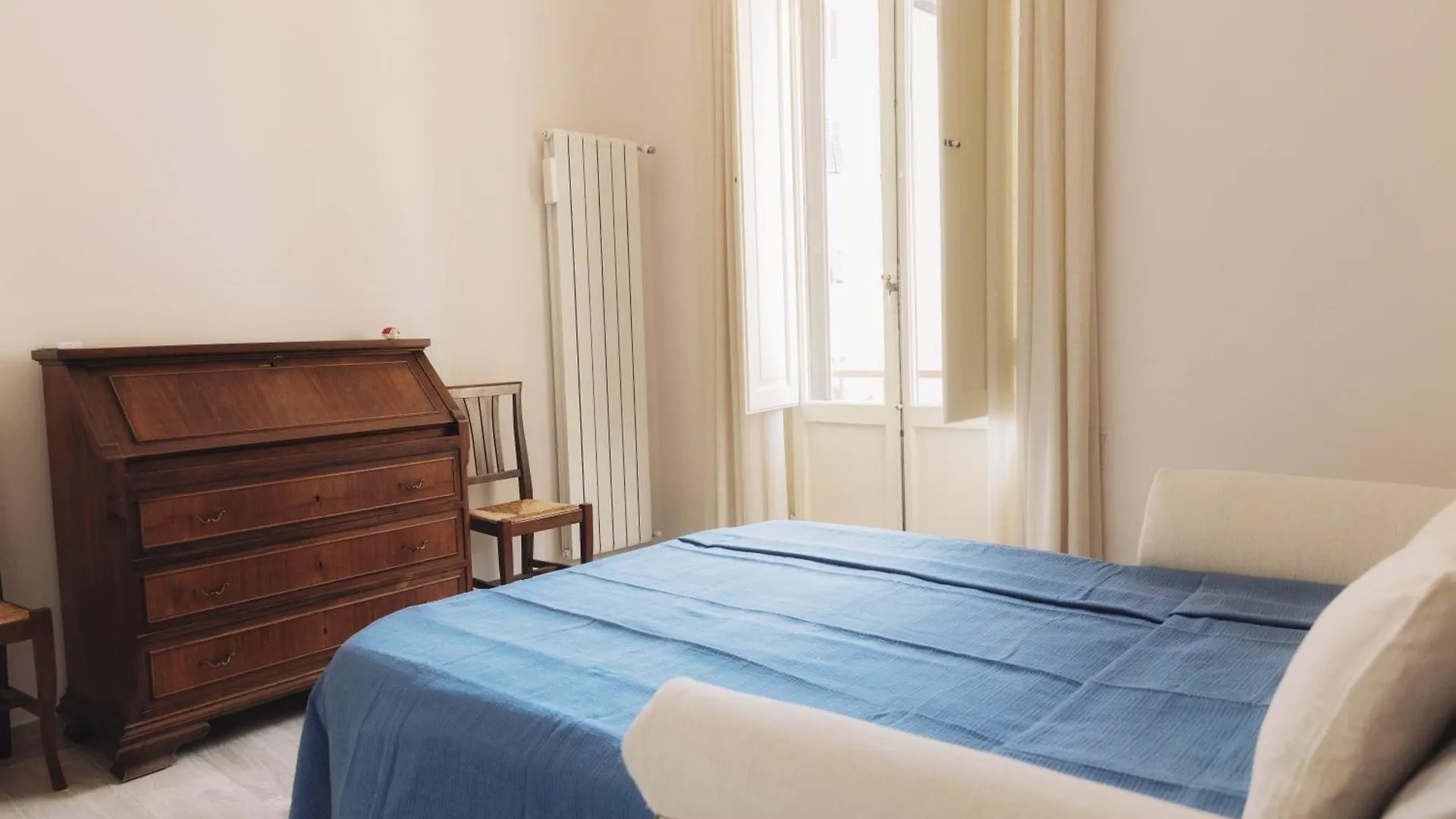 Modern Apartments In The Heart Of Florence 0*,