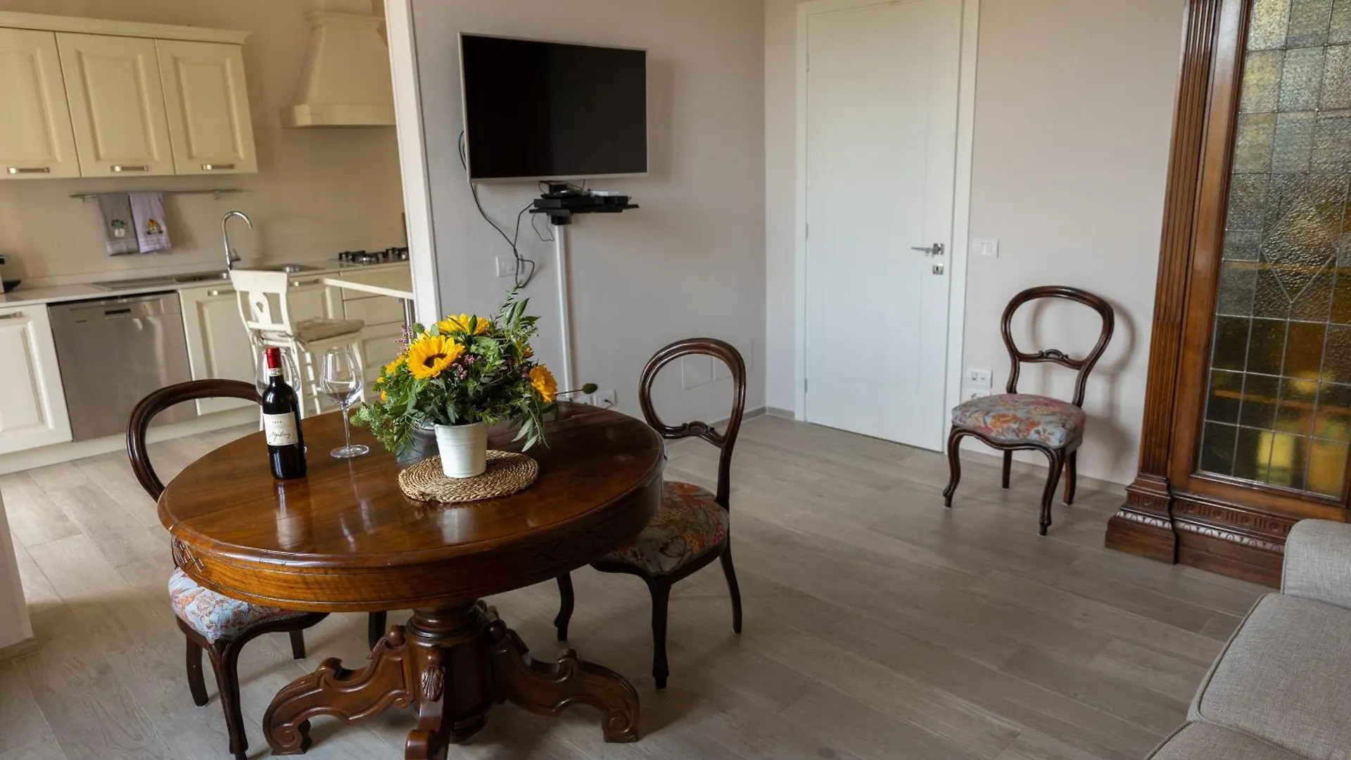Modern Apartments In The Heart Of Florence Italy